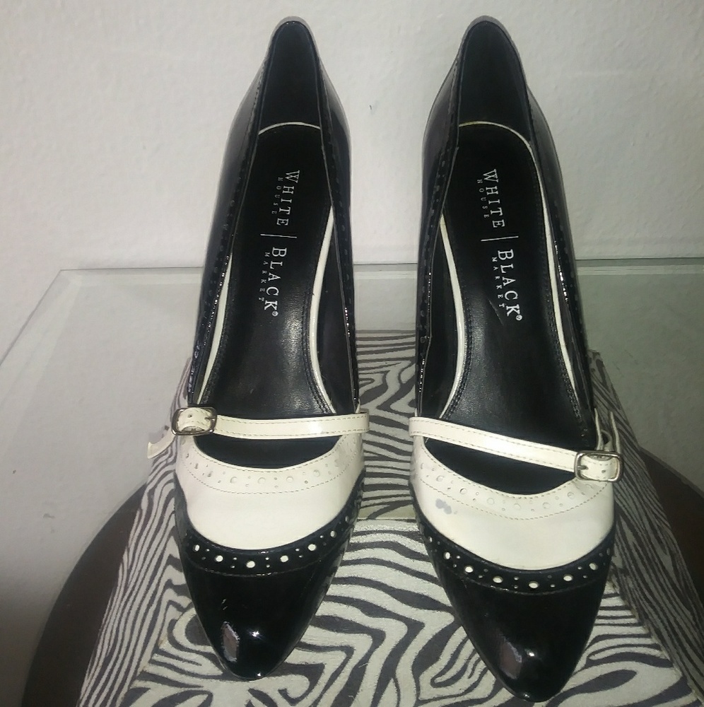 WHBM Spectator Pump. 4” heel. Patent leather.